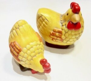 6 Gallos / gallina de terracota.10x12 cms